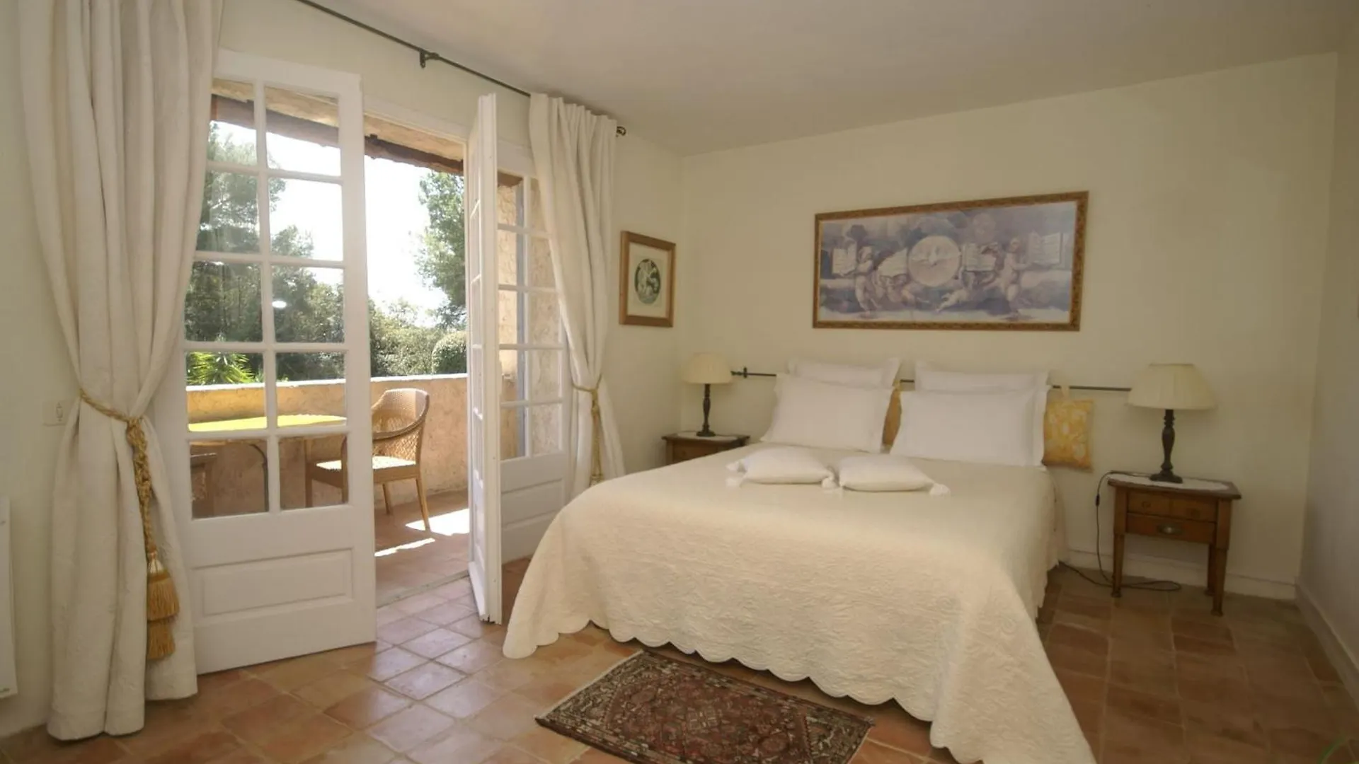Superb Villa With Private Pool Saint-Paul-de-Vence