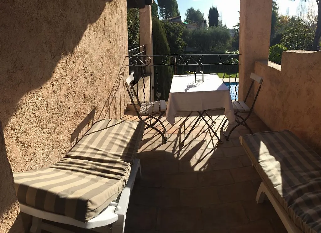Superb Villa With Private Pool Saint-Paul-de-Vence